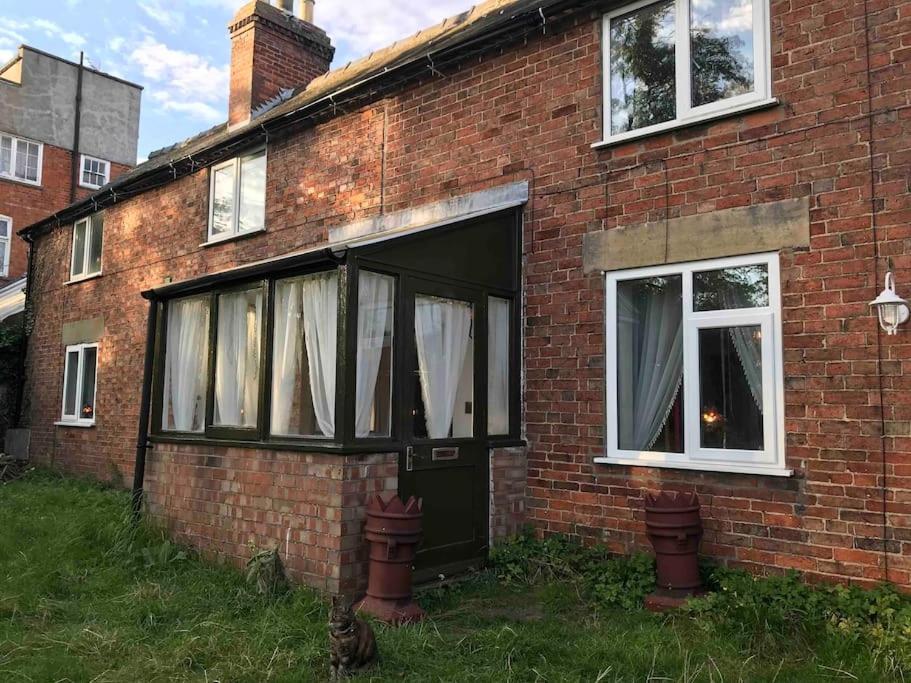 Long Bennington Priory Meadow Cottage מראה חיצוני תמונה